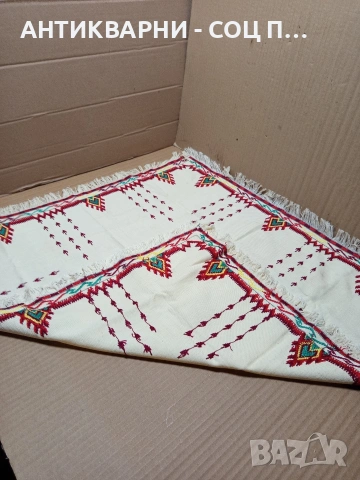 Соц Старо Ръчно Бродирано Каре Покривка Номер 276., снимка 5 - Антикварни и старинни предмети - 53057333