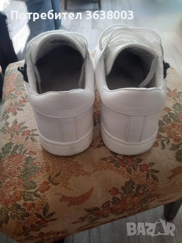 Оригинални сникърси Guess , снимка 4 - Спортни обувки - 52178690