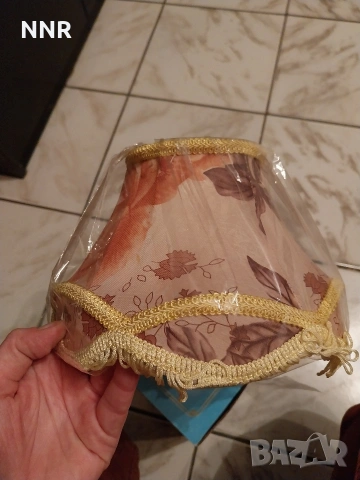 Нощна лампа - чисто нова, снимка 2 - Настолни лампи - 53739649