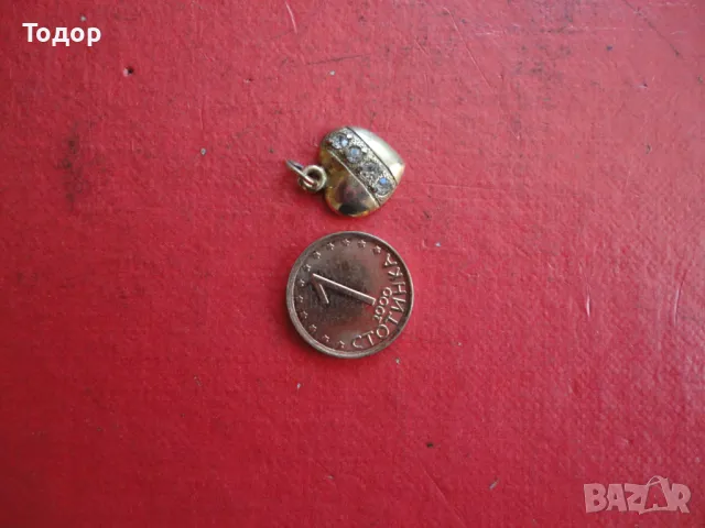 Позлатен сребърен медальон с камъни 3