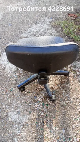 2 бр. детски столчета на колела , снимка 2 - Столове - 48501163