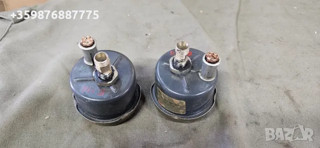 Мановетри манометър налягане Уред Прага Татра Шкода соц руски ретро , снимка 3 - Части - 50353620