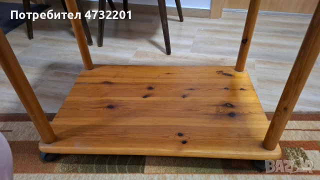 Продавам помощна дървена масичка , снимка 4 - Маси - 53405279