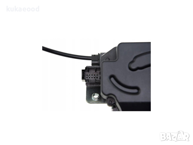 Машинка за заключване на багажник за Mercedes ML W164, GL X164 и R-Class W251, снимка 6 - Части - 44602132