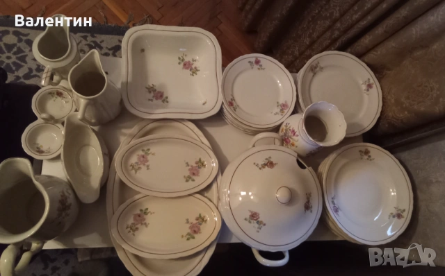 Порцеланов сервиз за хранене от 28 предмети, снимка 5 - Сервизи - 53744138