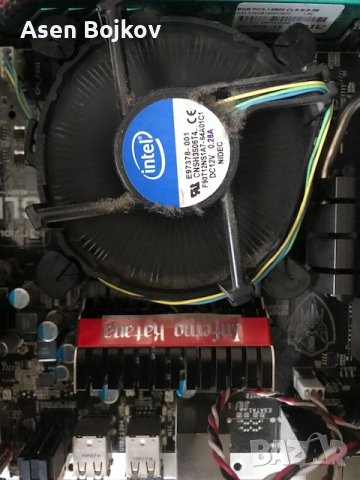 Продавам настолен компютър, снимка 3 - Работни компютри - 53766762