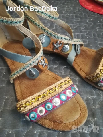 Сандали арт мотиви 40,5#, снимка 3 - Сандали - 50505333