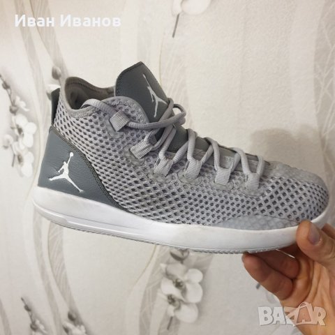 маратонки  JORDAN REVEAL Wolf Grey/ White  номер 40,5-41, снимка 15 - Маратонки - 39756700