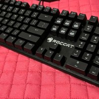 Roccat Suora mechanical keyboard , снимка 4 - Клавиатури и мишки - 41490596