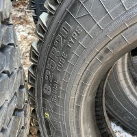 Руски гуми 8.25R20 с вътрешни гуми 10платови, снимка 2 - Гуми и джанти - 35817466