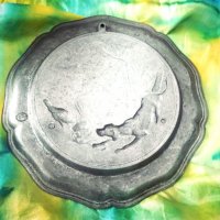 Декоративна оловна чиния, снимка 5 - Антикварни и старинни предмети - 35817828