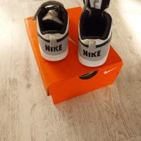  маратонки Nike 25 номер, снимка 3 - Детски маратонки - 44162050