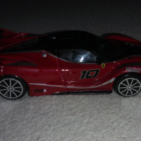 Bburago Ferrari FXX K - Мащаб 1:43, снимка 4 - Колекции - 36364528