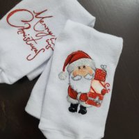 Ръчно рисувани коледни чорапи, снимка 11 - Коледни подаръци - 42129412