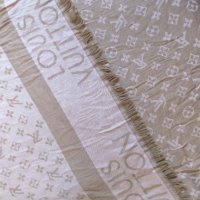 Шал Louis Vuitton, снимка 3 - Шалове - 41877771