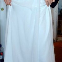 Красива дамска нова рокля в бяло мл, снимка 1 - Рокли - 39374734