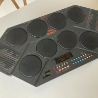 Yamaha DD-11 Drum Machine E Drum Computer-електронни мини барабани с композер модул и миди, снимка 12 - Ударни инструменти - 36125163