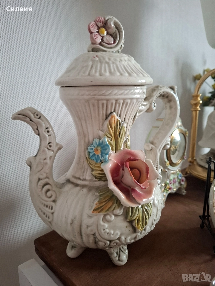 Старинен чайник, снимка 1