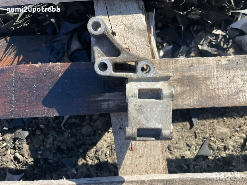 Монтажна Скоба Двигател A1122230340 Mercedes E class W211 V6 320CDI 4matic, снимка 1