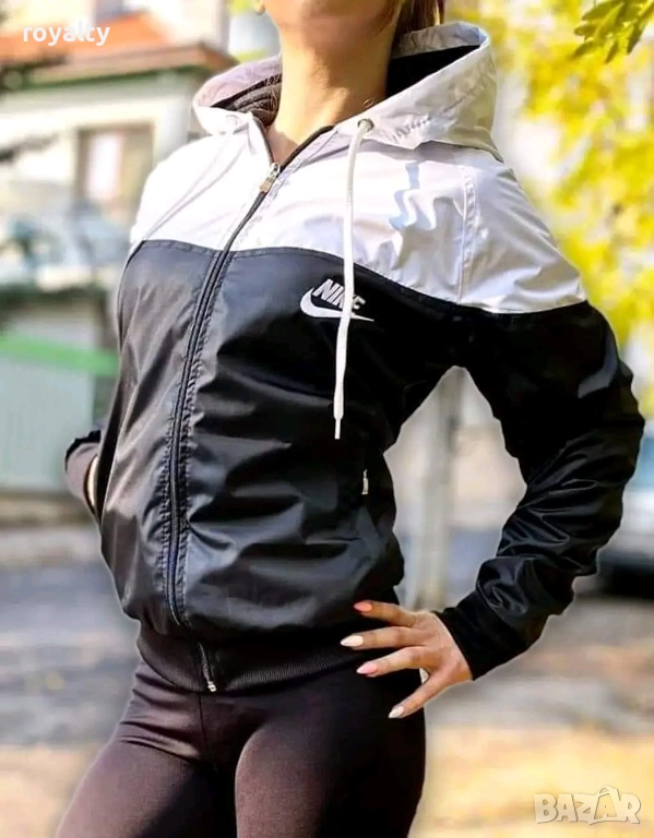 Nike Дамска Ветровка На Дребно и Едро, снимка 1