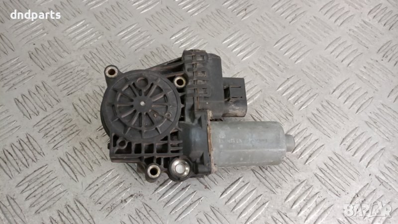 Моторче стъклоповдигач врата Audi A6 2001г.(задна дясна)	, снимка 1