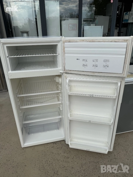Хладилник с камера Привилег 110 см, снимка 1
