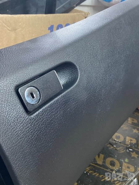 Жабка за мерцедес ц класа 2012 година w204 facelift за малка навигация модул стойка бекер мап пилот, снимка 1