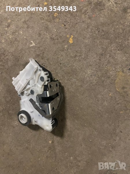 TOYOTA YARIS 2014-2017 ключалка за лява врата, снимка 1