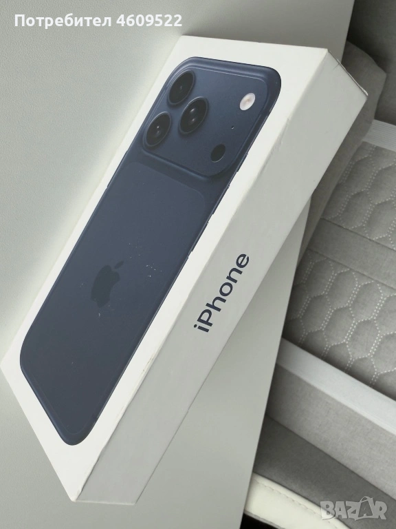 iPhone 17 Pro, 256 GB, Deep blue, нов от Англия, фабрично запечатан, снимка 1