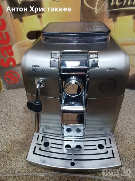 Продавам кафемашина Saeco Syntia , снимка 1