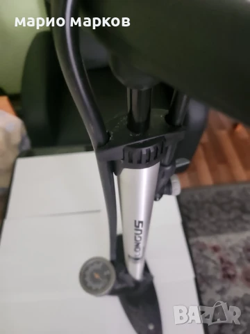 продавам помпа крачна за велосипеди и автомобили LLongus, снимка 2 - Аксесоари за велосипеди - 50675066