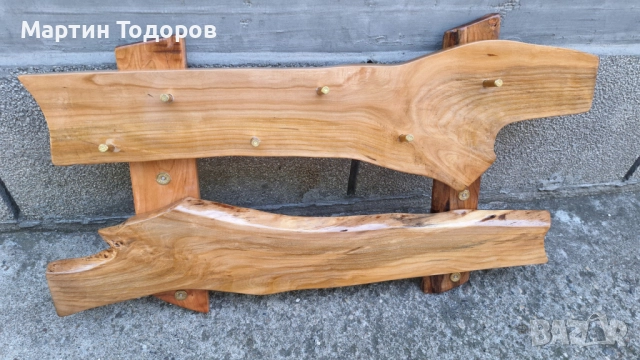 Закачалка за стена