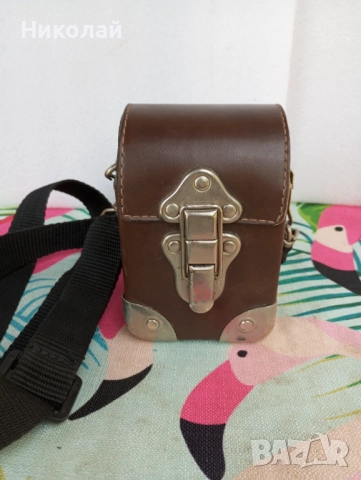 Кожена чанта с метален обков, снимка 2 - Чанти - 51652814