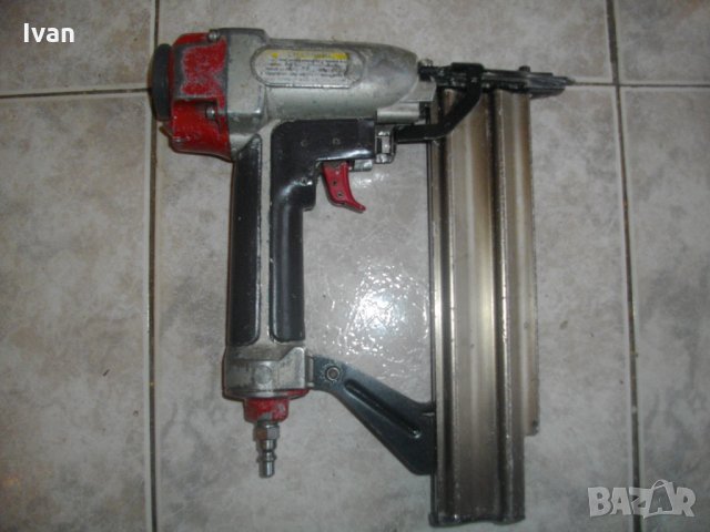 MAX-Голям Професионален Тапицерски Такер-Пневматичен-За Пирони До 50 мм, снимка 7 - Други инструменти - 35883033