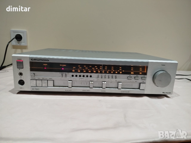 Ресийвър GRUNDIG R 7150 AM/FM, снимка 2 - Ресийвъри, усилватели, смесителни пултове - 52549123