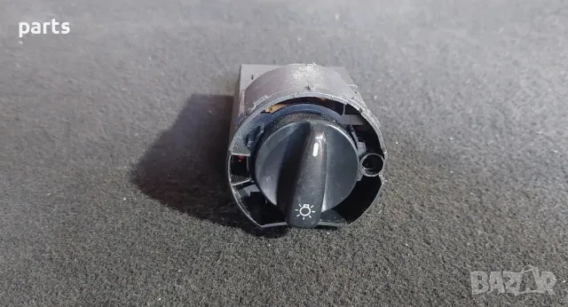 Ключ Светлини VW Голф 4 N:22, снимка 2 - Части - 47599823