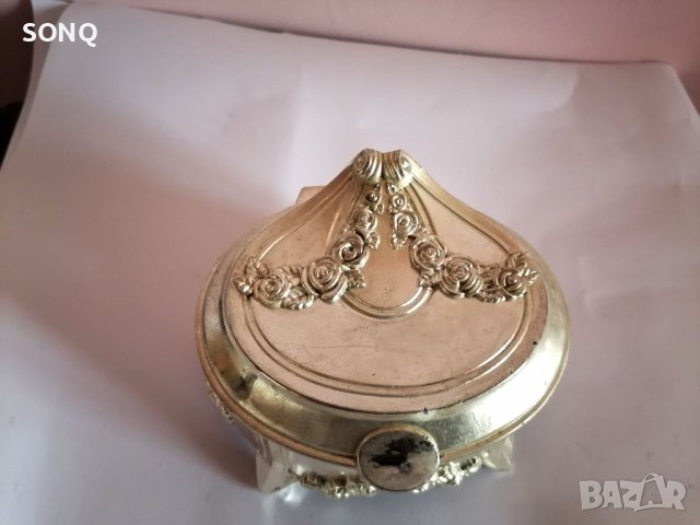 Прекрасна Посребрена Кутия За Бижута-Мида, снимка 2 - Антикварни и старинни предмети - 39854489