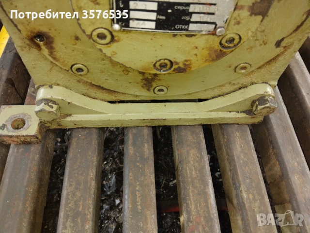 Мощен мотор-редуктор МРЧ-100 (2,2 kW | 71 об/мин) – Елпром Троян, снимка 6 - Други машини и части - 53751953