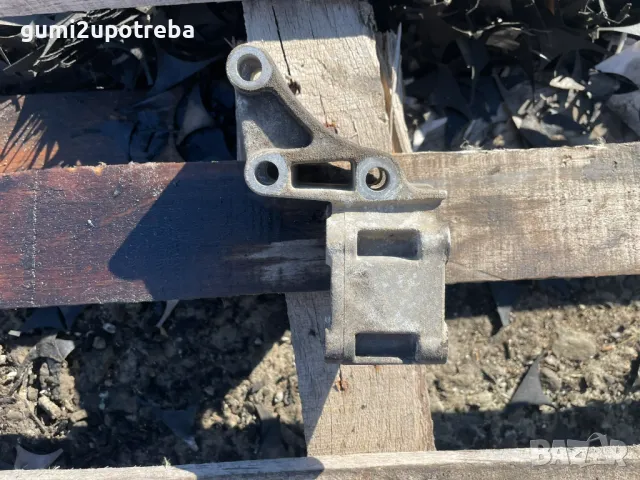 Монтажна Скоба Двигател A1122230340 Mercedes E class W211 V6 320CDI 4matic