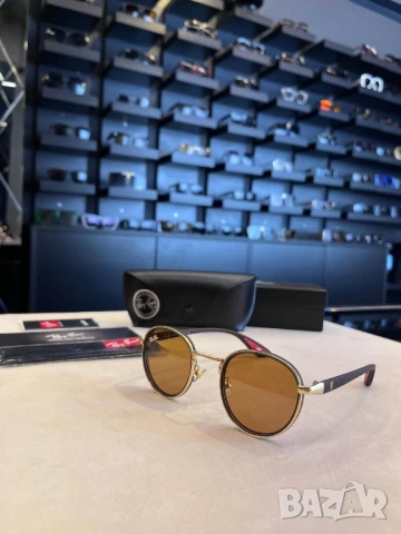 очила с калъф ray ban , снимка 3 - Слънчеви и диоптрични очила - 50572733