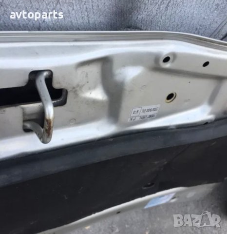 Toyota corolla verso 2008година преден капак, снимка 3 - Части - 40701491