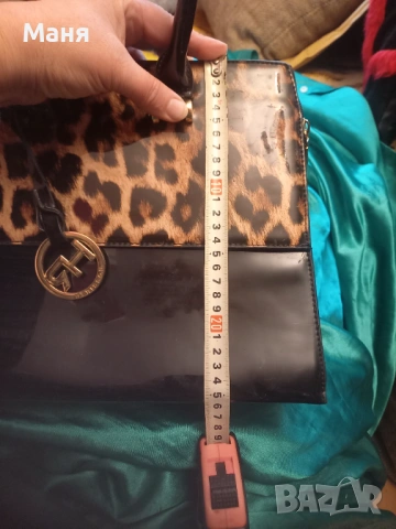 Дамска лачена чанта, снимка 4 - Чанти - 53393948