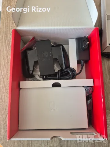 Nintendo Switch OLED Red/Blue, снимка 2 - Nintendo конзоли - 56410364