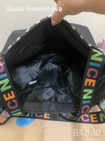 Голяма чанта, снимка 2 - Чанти - 51982757