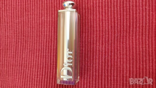 Червило Dior. 