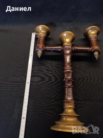 Масивен свещник, снимка 8 - Антикварни и старинни предмети - 51857946