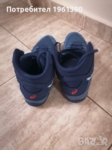 Борцовки нови използвани точно 2 пъти за много малко. Размер 41.5.Цената 140 лв, снимка 4 - Спортни обувки - 51925981