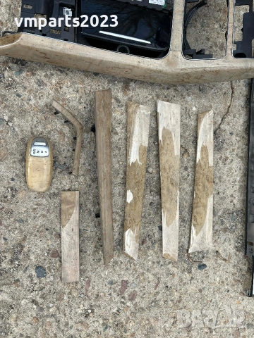 Интериорни лайсни Аudi A8 D4, снимка 2 - Части - 53759728