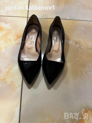 Подарявам - дамски черни обувки Бизаро Bizzarro номер - 35 стелка - 23см. ток - 1,5см.