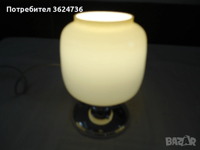 Настолна нощна лампа